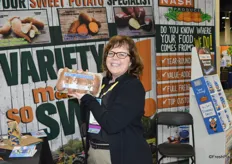 Tami Long with Nash Produce shows the company’s latest product: a Sweet Potato Tray Pack. The complete package can be put in the microwave. Potatoes are steamed and ready within about 10 minutes.